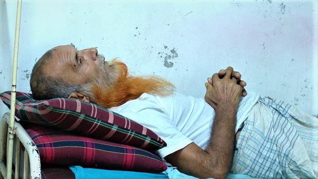 স্মৃতিশক্তি নষ্ট করে দিচ্ছে অ্যালঝেইমার রোগ
