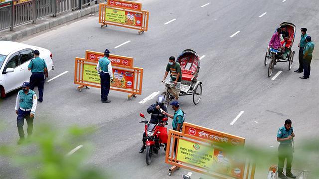 ২২ ফেব্রুয়ারি থেকে করোনার বিধিনিষেধ উঠছে