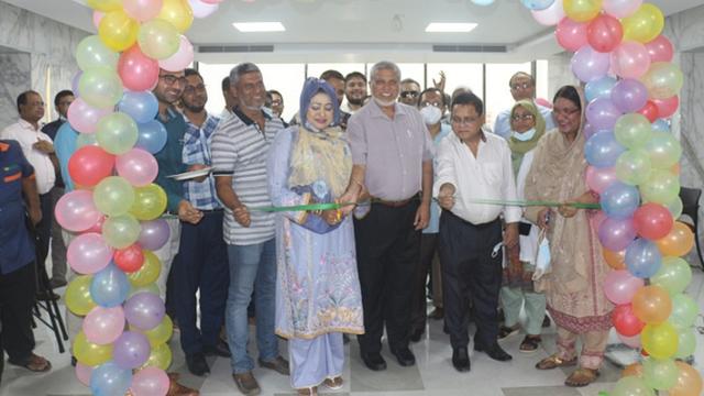 ইস্ট ওয়েস্ট মেডিকেলে অত্যাধুনিক সুবিধা সম্পন্ন কেবিন উদ্বোধন 