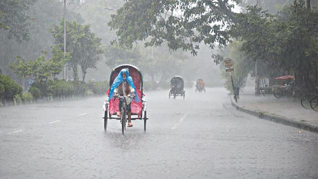 টানা ৩ দিন বজ্রসহ বৃষ্টির পূর্বাভাস