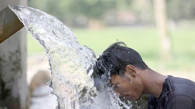 যে কারণে কমছে না গরম!