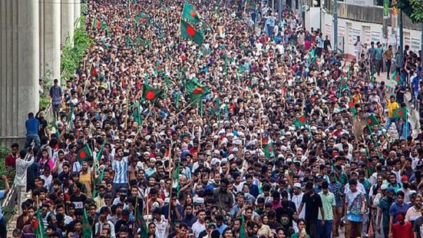 শহিদ পরিবার প্রাথমিকভাবে ৫ লাখ, আহতরা ১ লাখ টাকা ক্ষতিপূরণ পাবেন