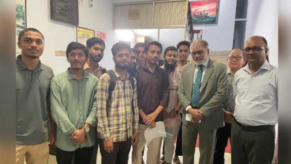 কক্সবাজার মেডিকেলে ৫শ’ শয্যা হাসপাতাল চান শিক্ষার্থীরা