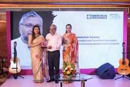 ক্যান্সার সচেতনতায় অসামান্য অবদানের জন্য গ্রীন ডেল্টা ব্র্যাক ব্যাংক সম্মাননা পেলেন ডা. রাসকিন