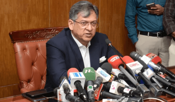 রাষ্ট্রপতির পদত্যাগের অপশন আছে, সরকারের বলার কিছু নেই: স্বরাষ্ট্রমন্ত্রী