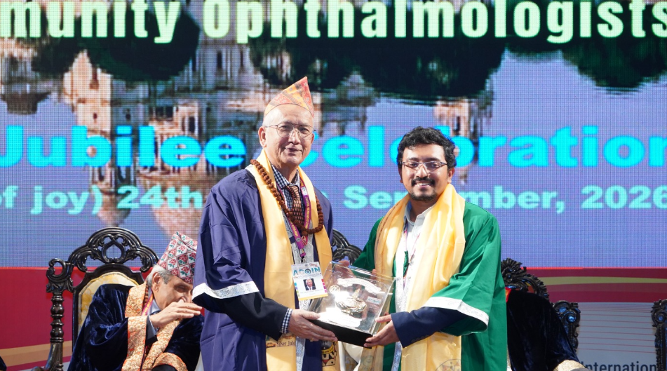 চক্ষুসেবায় অবদানের জন্য আন্তর্জাতিক এসিওআইএন অ্যাওয়ার্ড পেলেন ডা. আসিফ