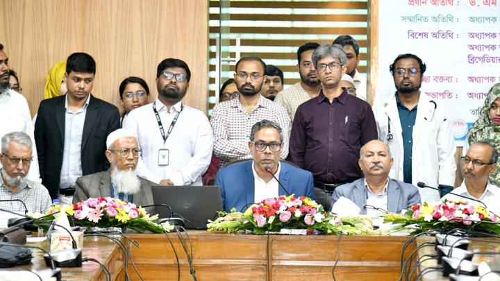 ডেঙ্গুর ভুল ব্যবস্থাপনা রুখতে ১৬০০ চিকিৎসককে প্রশিক্ষণ