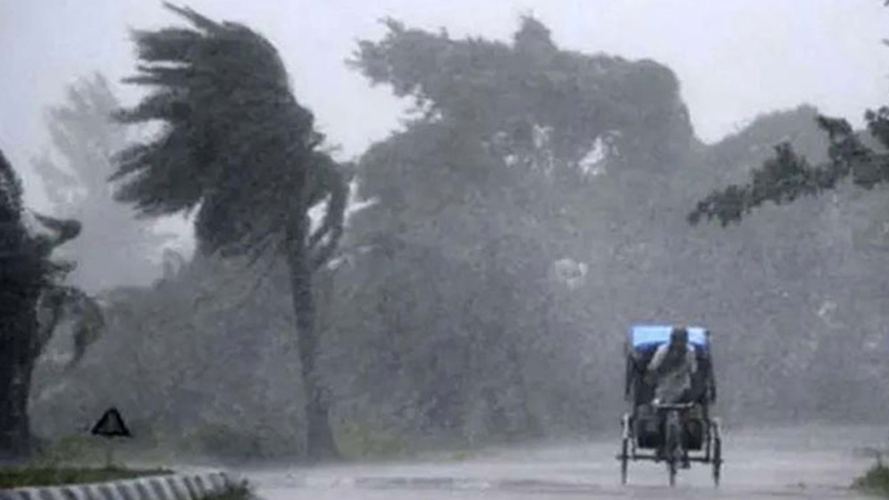 রাতে ৭ অঞ্চলে ঝড়ো হাওয়াসহ বজ্রবৃষ্টির সম্ভাবনা