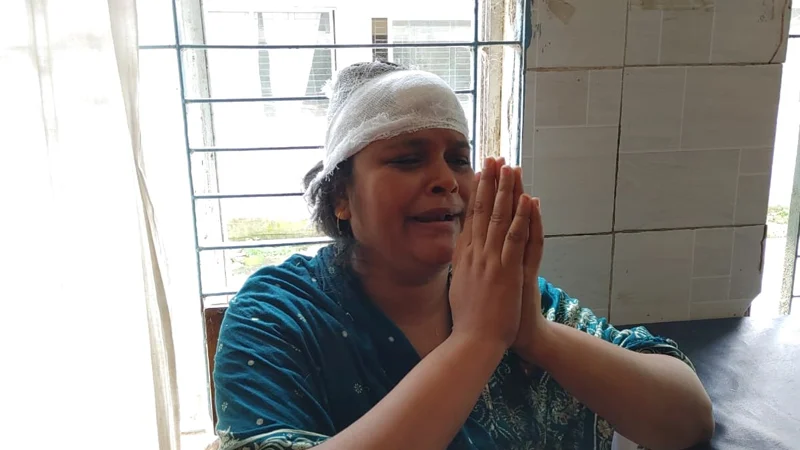 ডেঙ্গু টেস্টের তথ্য জানতে চাওয়ায় নারীর মাথা ফাটাল দালালরা
