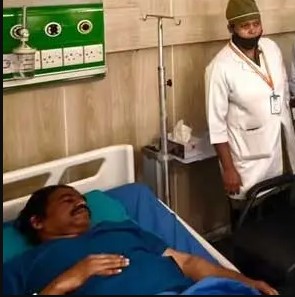 ১৫ হাজার ডলার চাঁদা চেয়ে ঢামেক অধ্যাপককে হামলার পর হুমকি