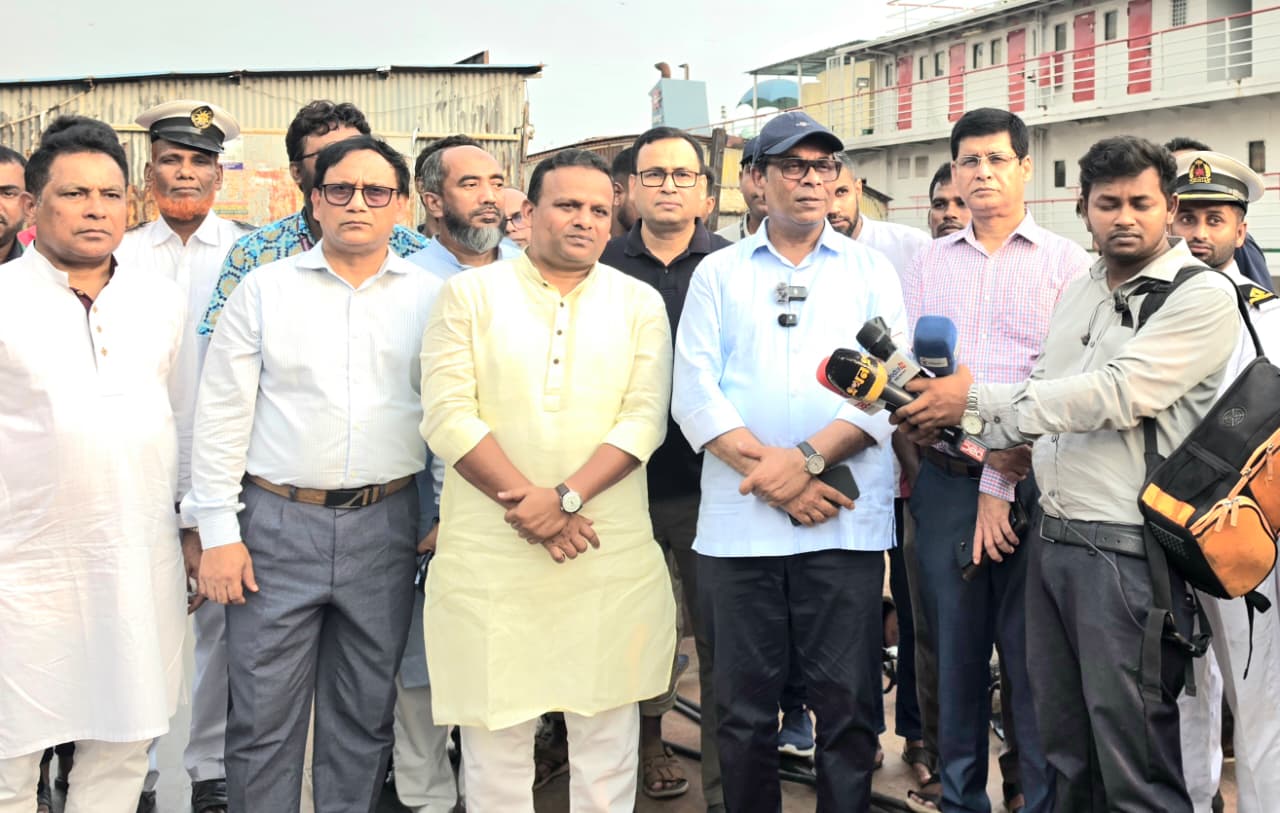 উপকূল-চরাঞ্চলে স্বাস্থ্যসেবা পৌঁছে দিতে আসছে ভাসমান হাসপাতাল ‘স্বাস্থ্য তরী’