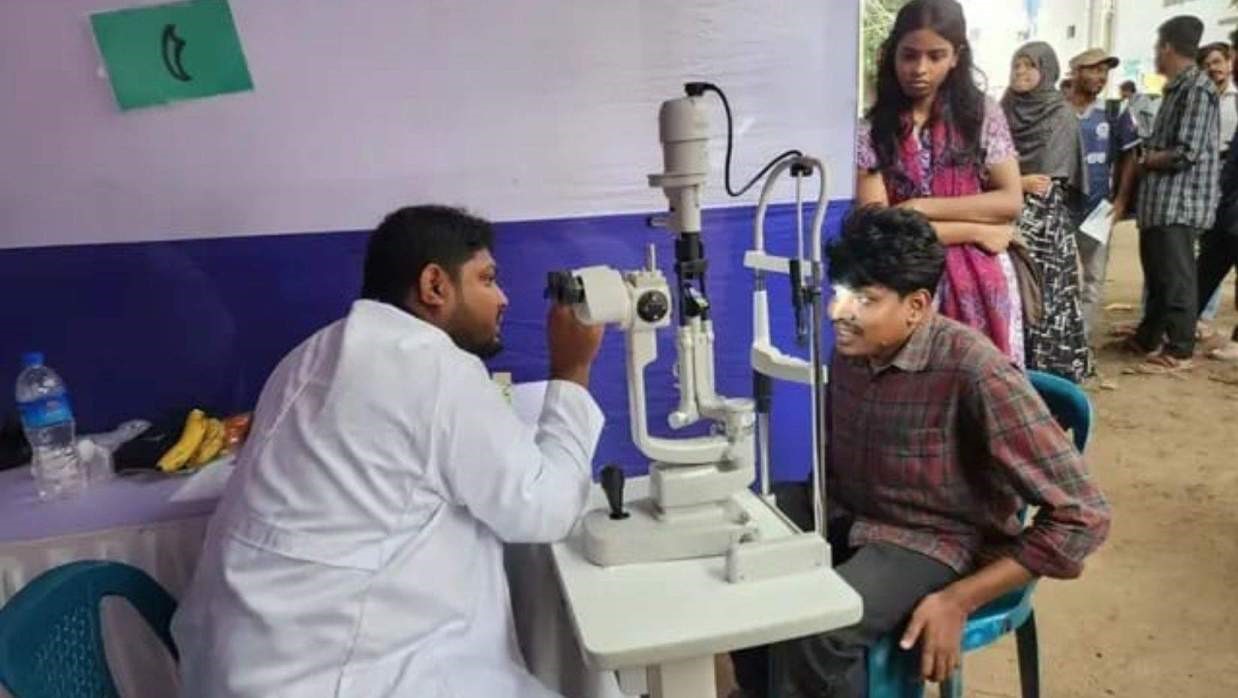 রাবিতে চক্ষু পরীক্ষায় ১০ দিনব্যাপী ফ্রি ক্যাম্প