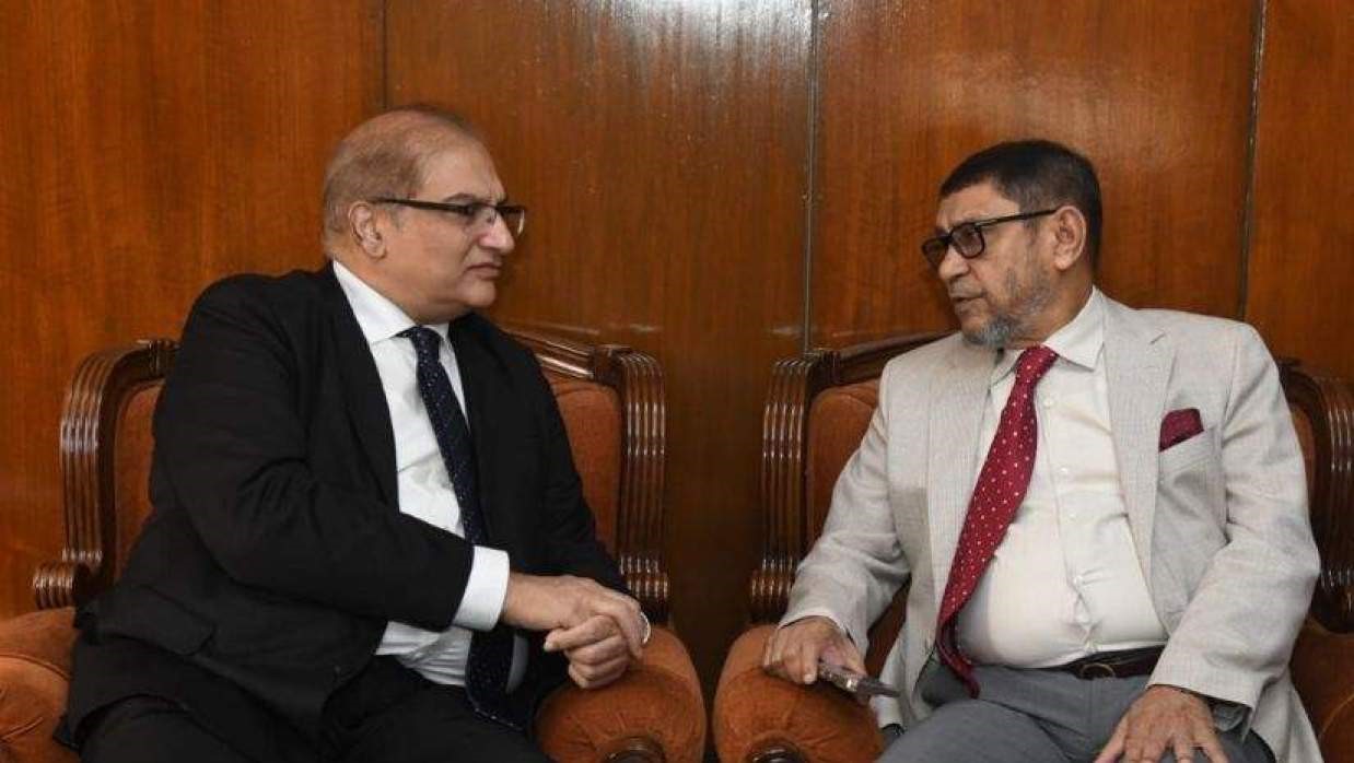 বাংলাদেশি চিকিৎসকদের লিভার প্রতিস্থাপনের  প্রশিক্ষণ দিতে আগ্রহী পাকিস্তান