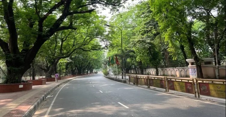 ঢাকায় আজ ‘সহনীয়’ বাতাস